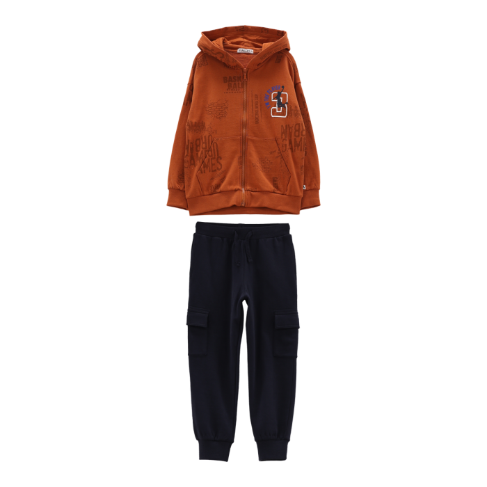Tuta con felpa graffiti e pantaloni cargo Melby