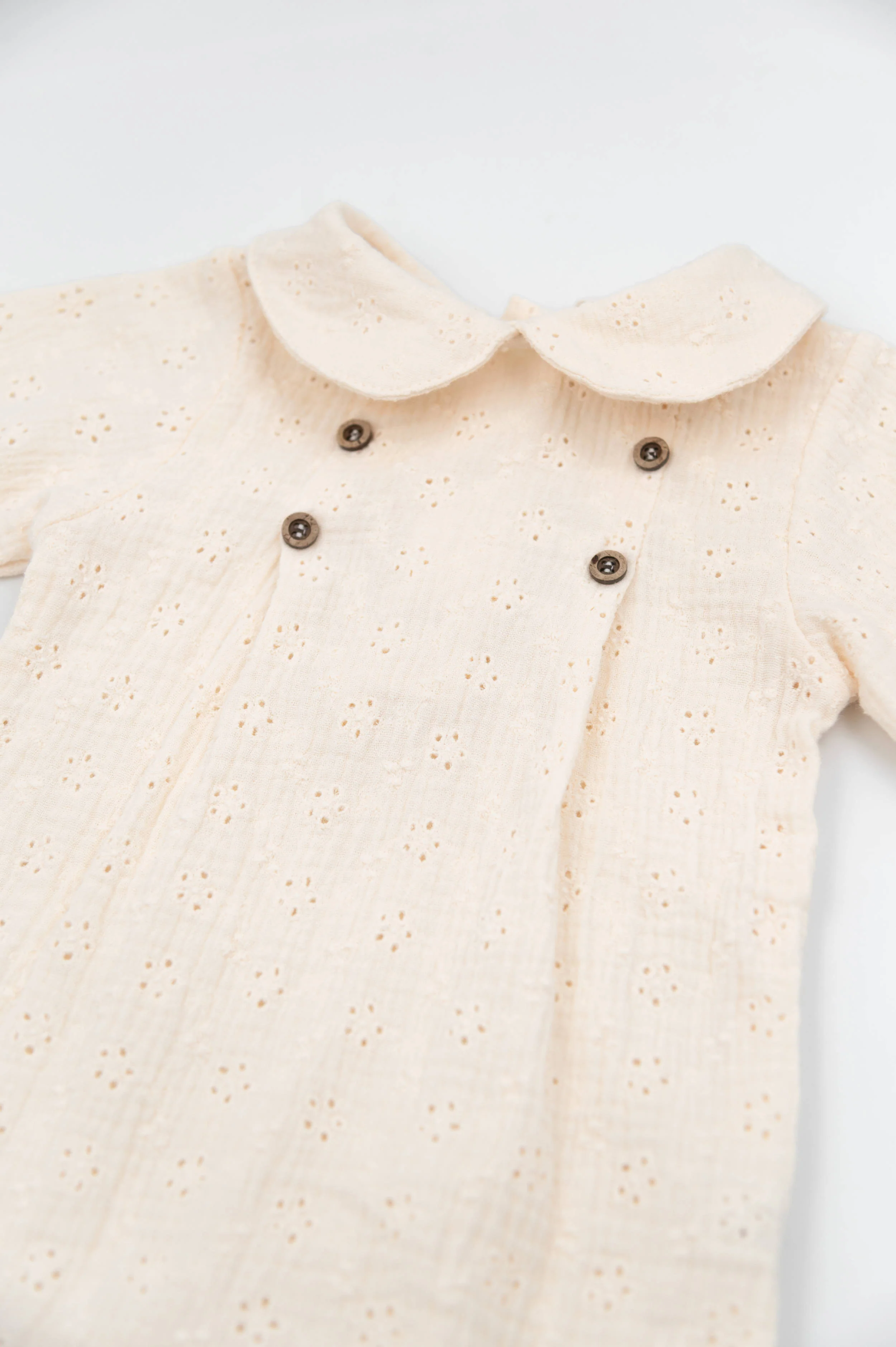 Tutina con colletto elegante