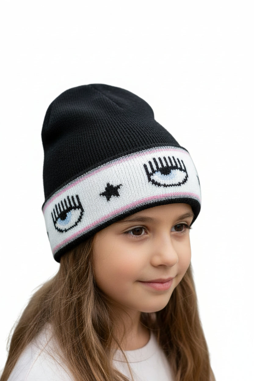 Cappello Chiara Ferragni con risvolto e logo iconico.