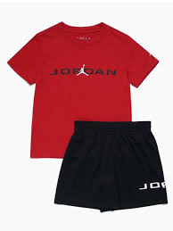 TUTA JORDAN ROSSA E NERA DA BAMBINO CON BERMUDA TECNICI BASELINE 85D676