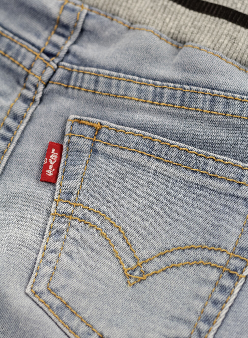 BERMUDA JEANS