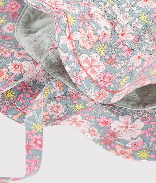 Cappellino in popeline con stampa a fiori neonata