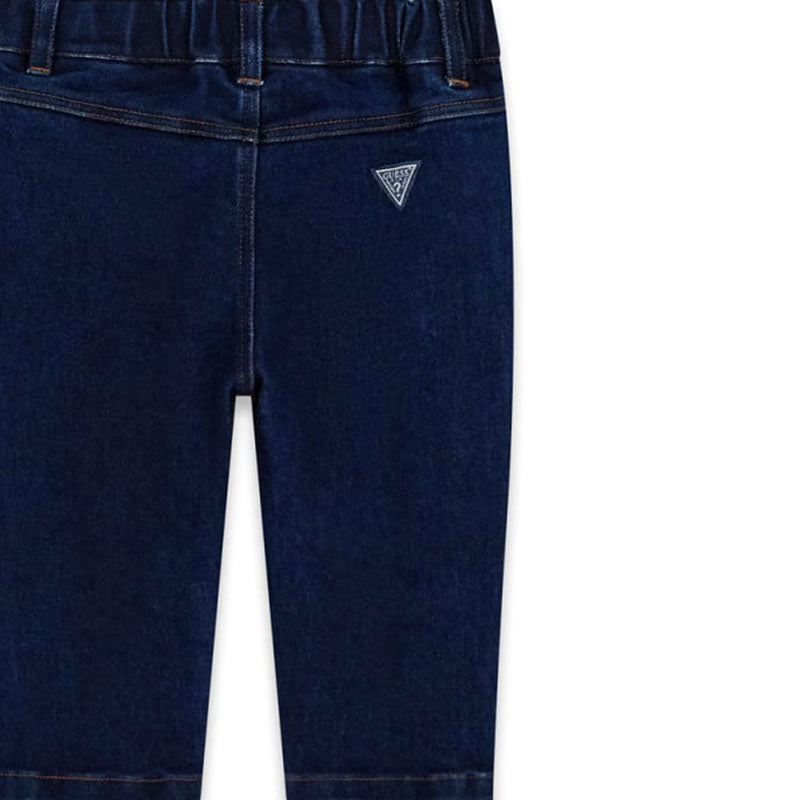 Completo da neonato Guess composto da due pezzi con pantaloni in denim.