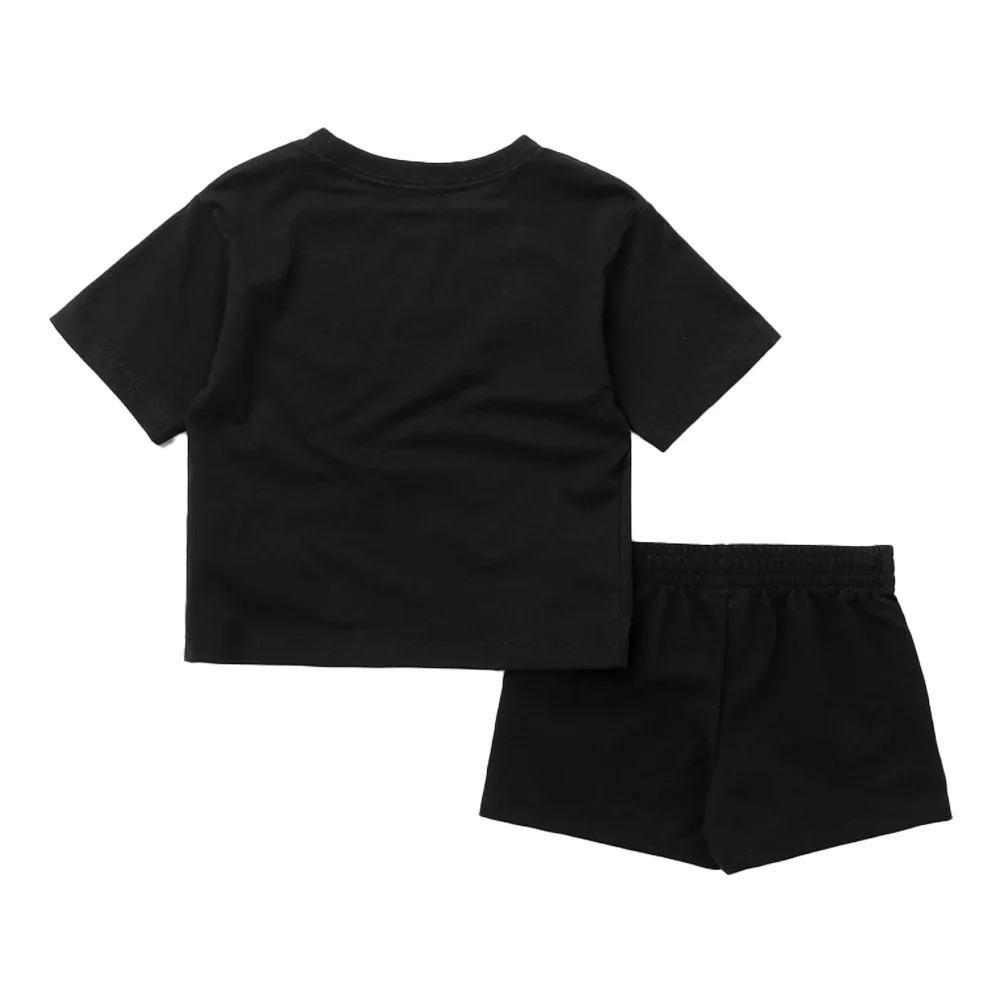 Set T-Shirt e Pantaloncini Jordan Essentials